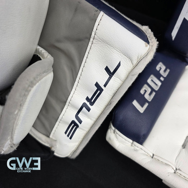 Connor Hellebuyck Game Used Goalie Pads 2022 Winnipeg Jets True Lefevre L20.2 Full Set Pro AS-02980