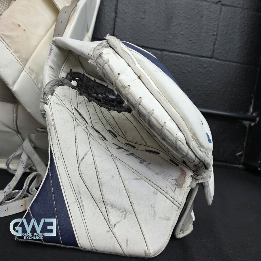 Connor Hellebuyck Game Used Goalie Pads 2022 Winnipeg Jets True Lefevre L20.2 Full Set Pro AS-02980
