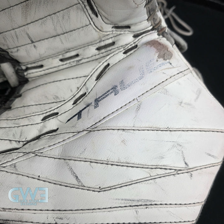 Connor Hellebuyck Game Used Goalie Pads 2022 Winnipeg Jets True Lefevre L20.2 Full Set Pro AS-02980