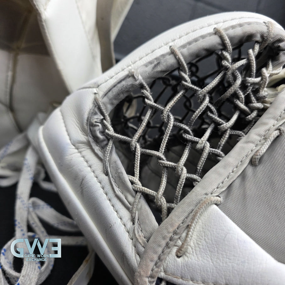 Connor Hellebuyck Game Used Goalie Pads 2022 Winnipeg Jets True Lefevre L20.2 Full Set Pro AS-02980