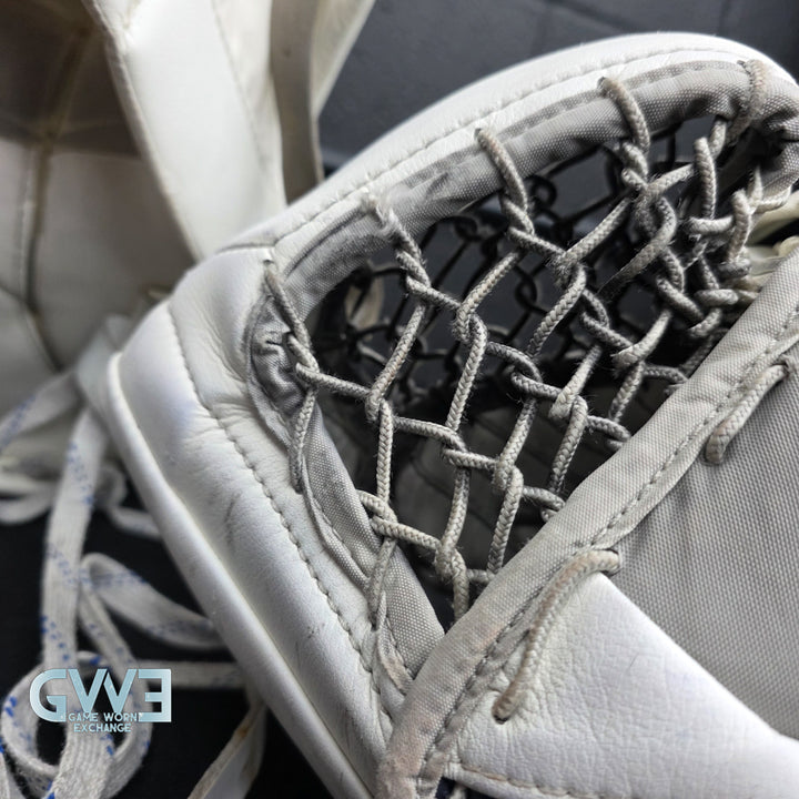 Connor Hellebuyck Game Used Goalie Pads 2022 Winnipeg Jets True Lefevre L20.2 Full Set Pro AS-02980