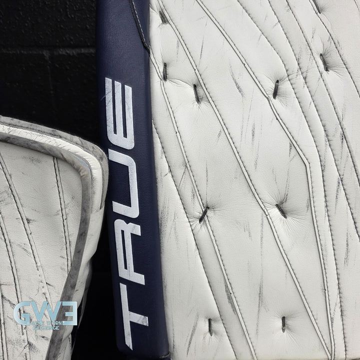 Connor Hellebuyck Game Used Goalie Pads 2022 Winnipeg Jets True Lefevre L20.2 Full Set Pro AS-02980