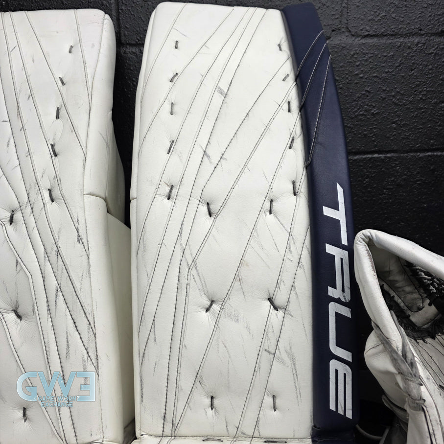 Connor Hellebuyck Game Used Goalie Pads 2022 Winnipeg Jets True Lefevre L20.2 Full Set Pro AS-02980