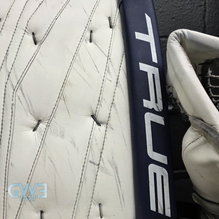 Connor Hellebuyck Game Used Goalie Pads 2022 Winnipeg Jets True Lefevre L20.2 Full Set Pro AS-02980