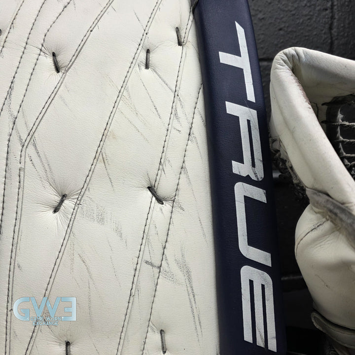 Connor Hellebuyck Game Used Goalie Pads 2022 Winnipeg Jets True Lefevre L20.2 Full Set Pro AS-02980