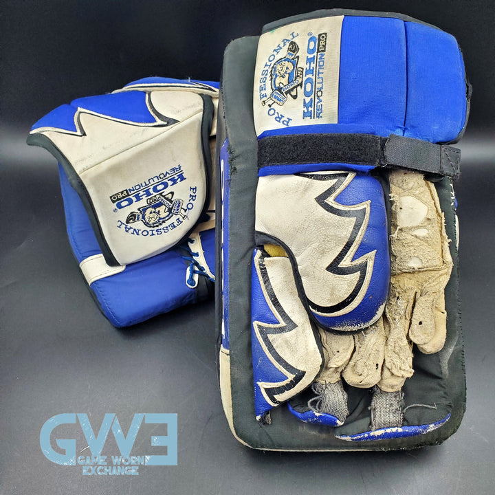 Felix Potvin Signed Game Worn  Gloves 1995-1996 Toronto Maple Leafs AS-03074 - SOLD