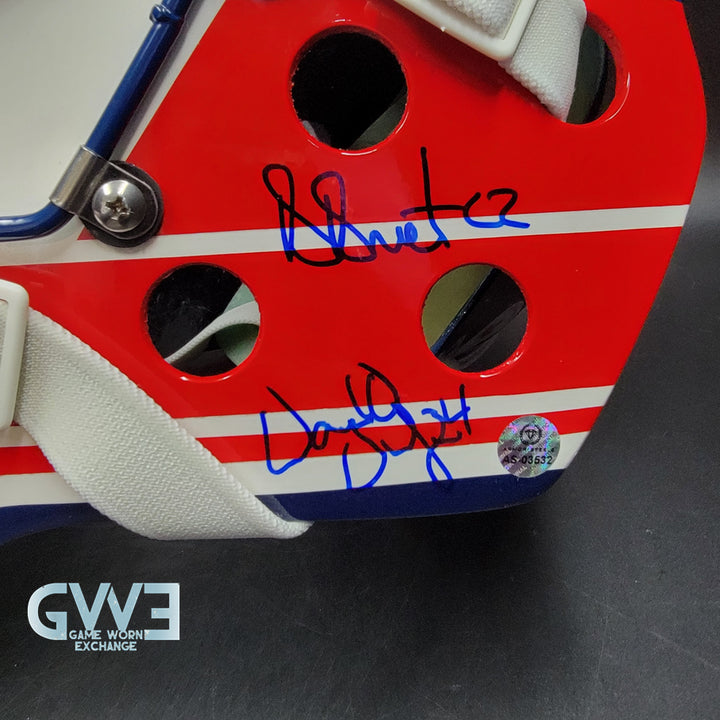 Patrick Roy Signed Goalie Mask Full Team Montreal Canadiens 1993 Stanley Cup Winning Team Autographed AS-03532