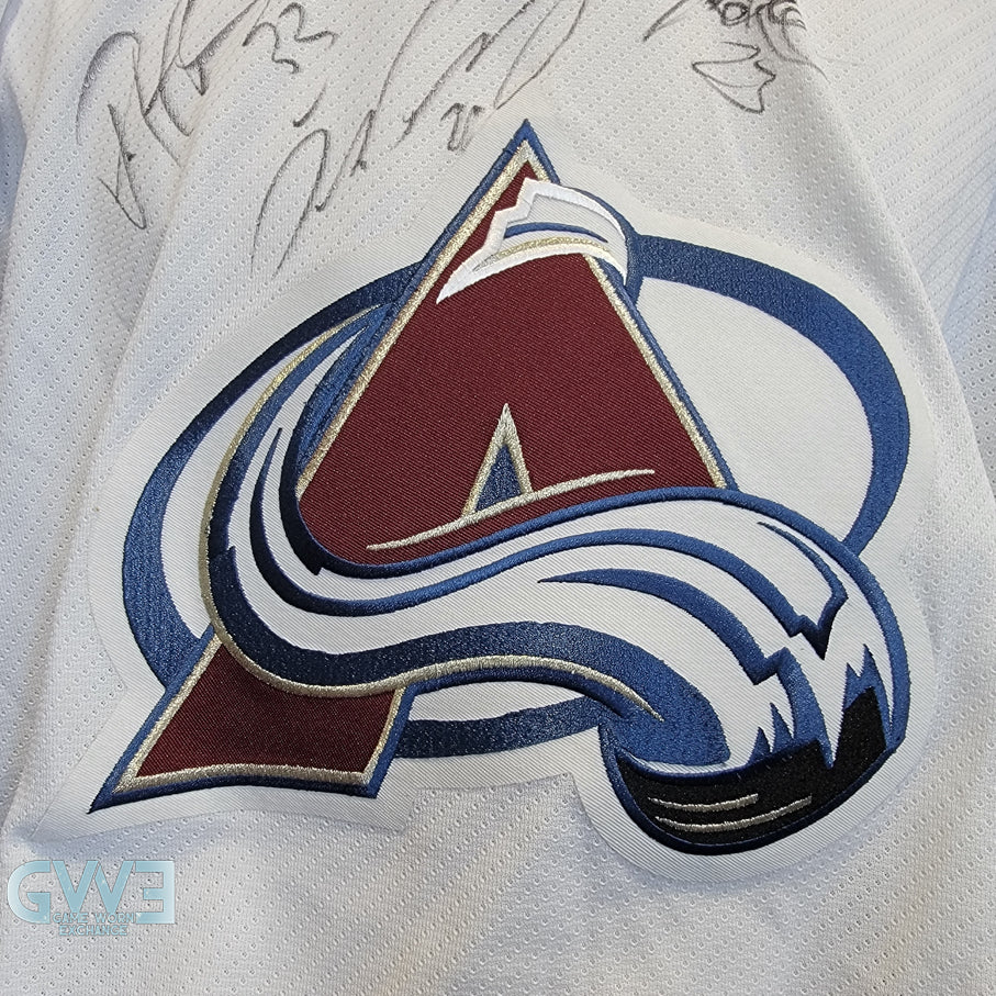 Patrick Roy 2001-2002 Colorado Avalanche Team-Signed Jersey CCM XL Autographed by Roy, Sakic, Forsberg, Blake, Hejduk AS-03522