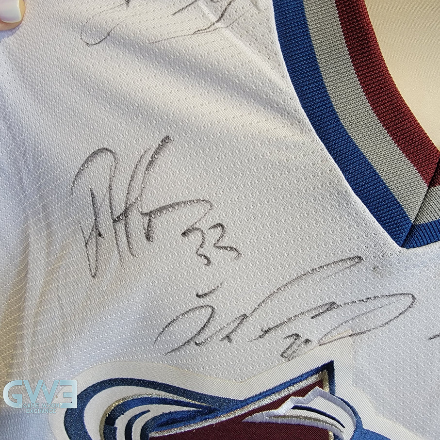 Patrick Roy 2001-2002 Colorado Avalanche Team-Signed Jersey CCM XL Autographed by Roy, Sakic, Forsberg, Blake, Hejduk AS-03522