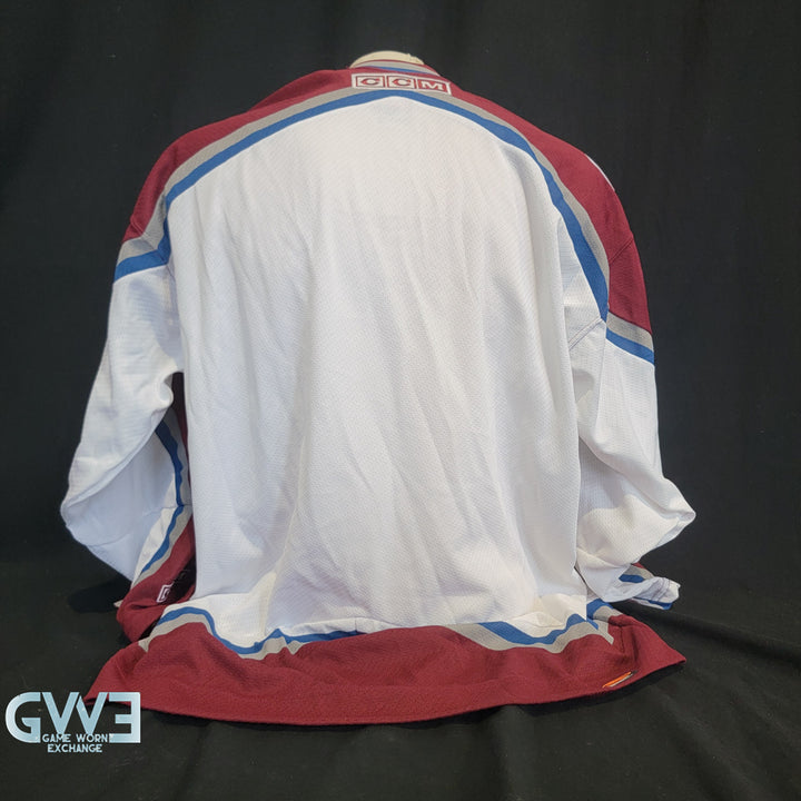 Patrick Roy 2001-2002 Colorado Avalanche Team-Signed Jersey CCM XL Autographed by Roy, Sakic, Forsberg, Blake, Hejduk AS-03522