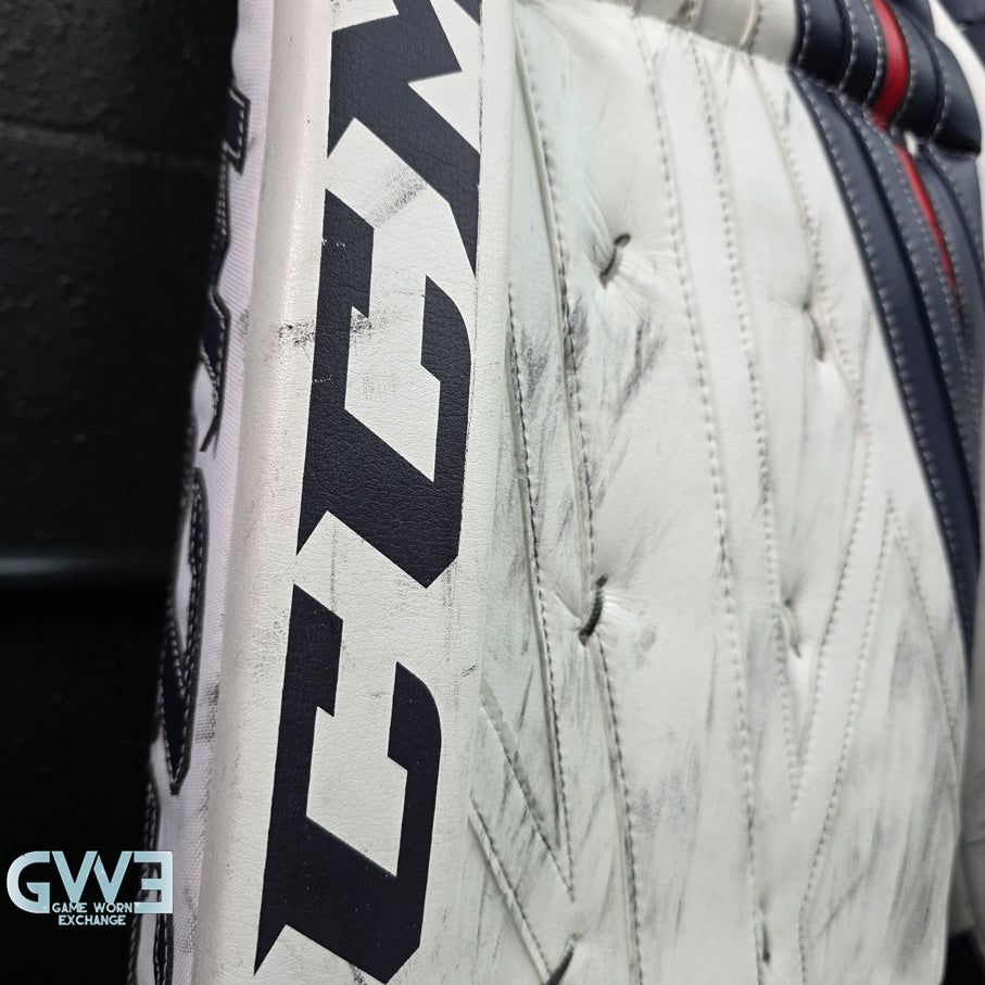 Sergei Bobrovsky Goalie Pads Set Game Used Columbus Blue Jackets 11-26-2018 CCM Extreme Flex 4 AS-02979